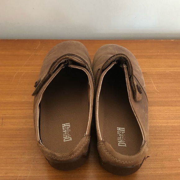 Duluth Trading Co | Adina Leather Clogs - Picture 13 of 15